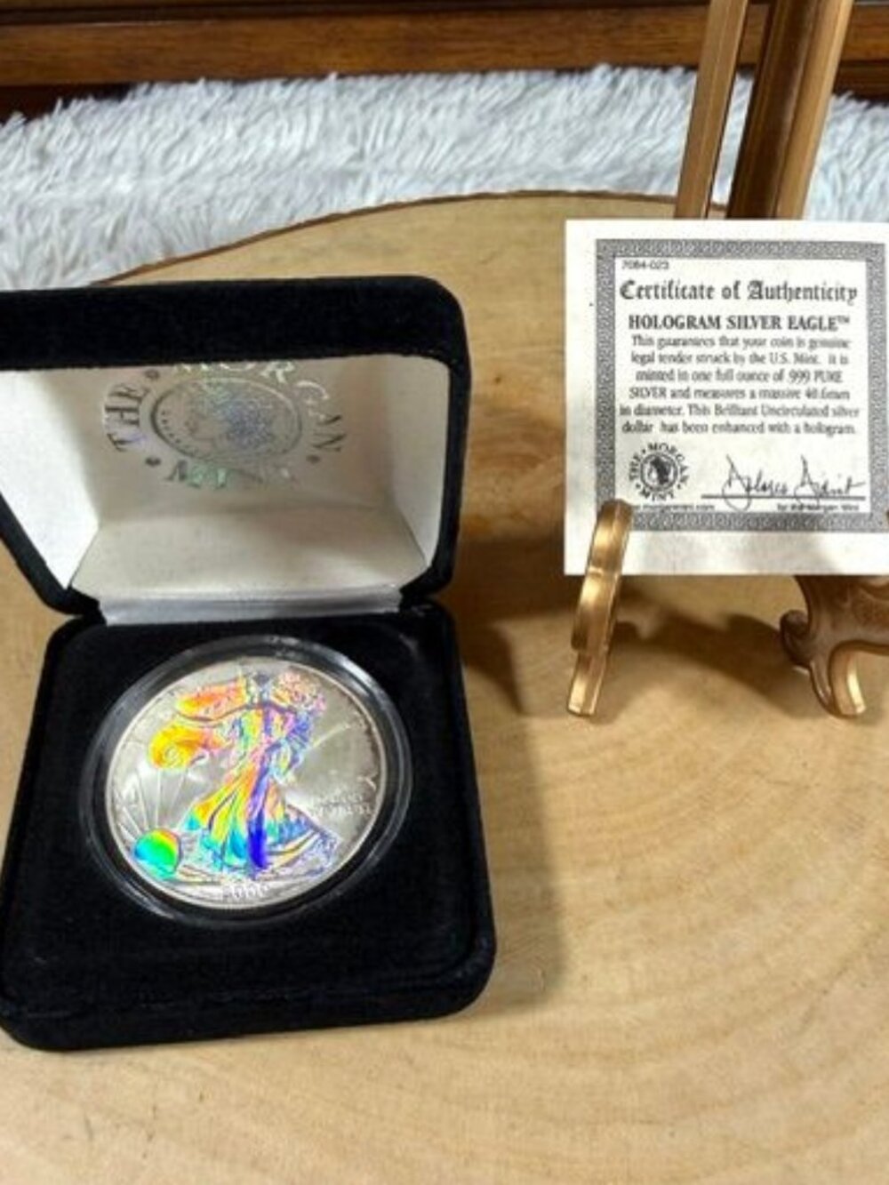 Vintage The Morgan Mint 2000 Hologram Uncirculated U.S. Silver Eagle Dollar